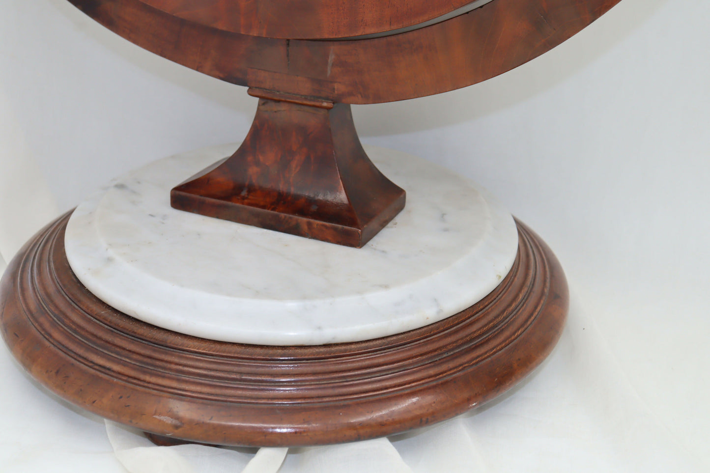 Georgian circular toilet mirror