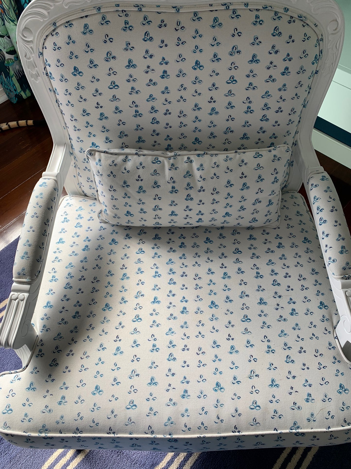 Occasional armchair