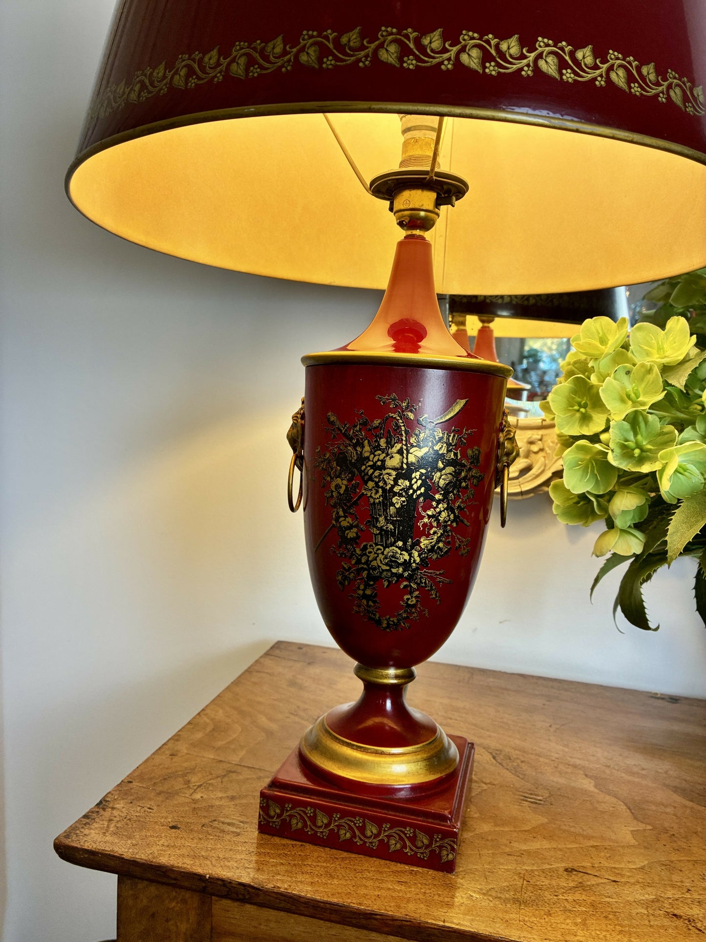 Italian Toleware Lamp