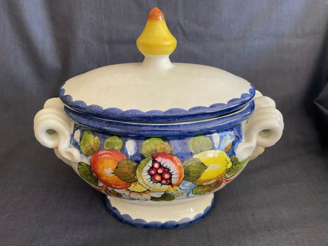 Tureen 1