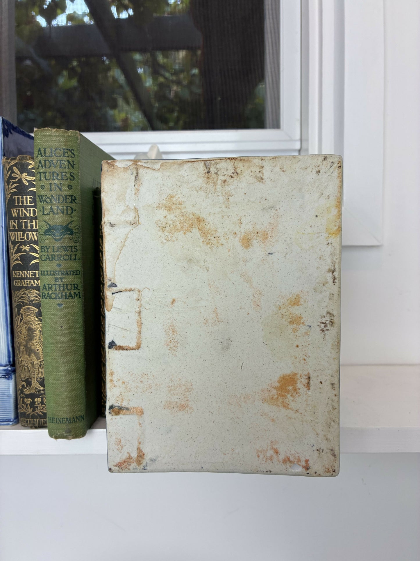 Chinese Nanking Porcelain Figurine Bookends