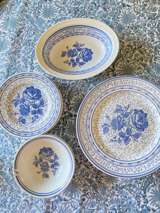 Johnson Bros Dinner Set