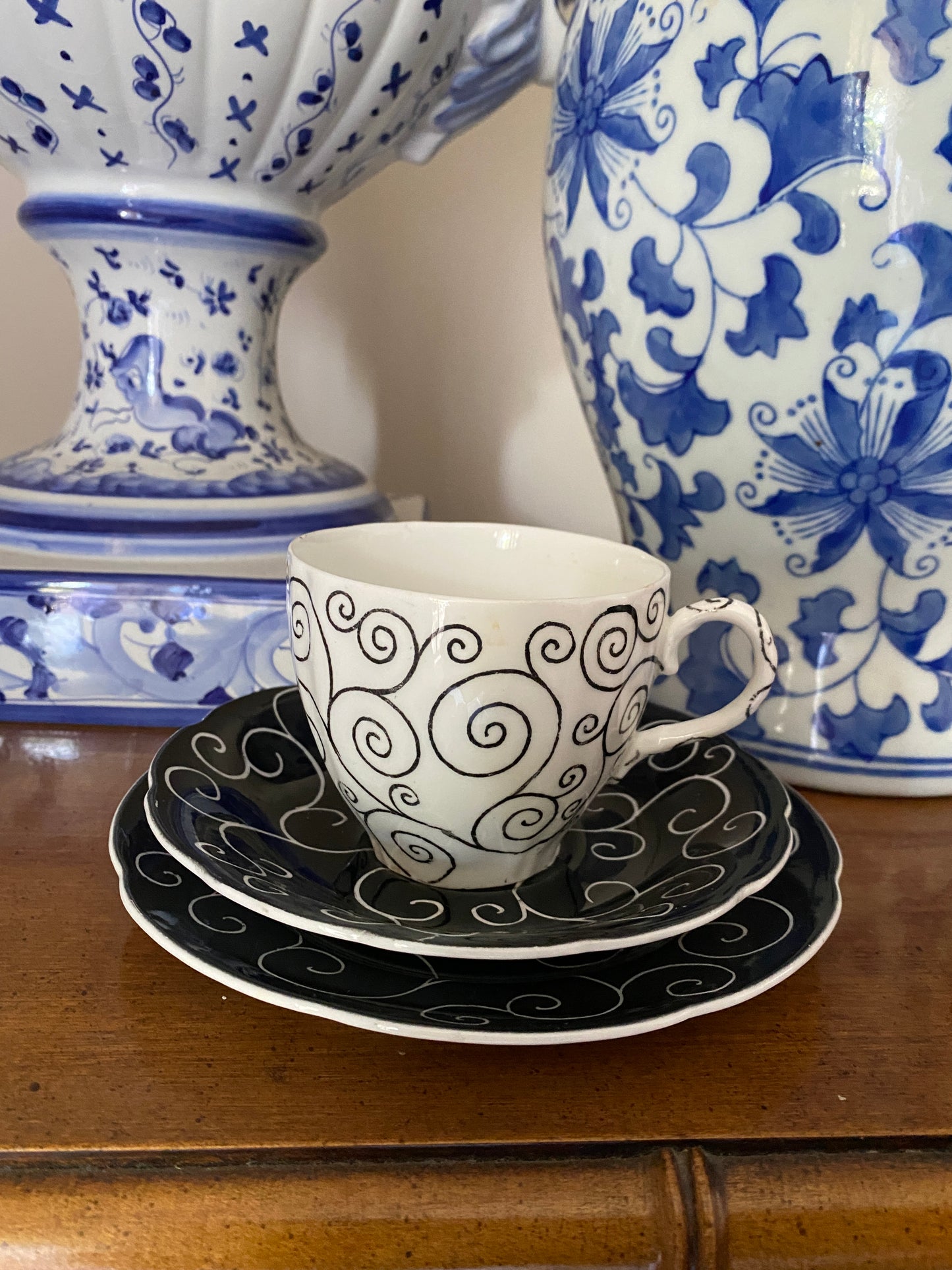 Royal Stuart England Trio