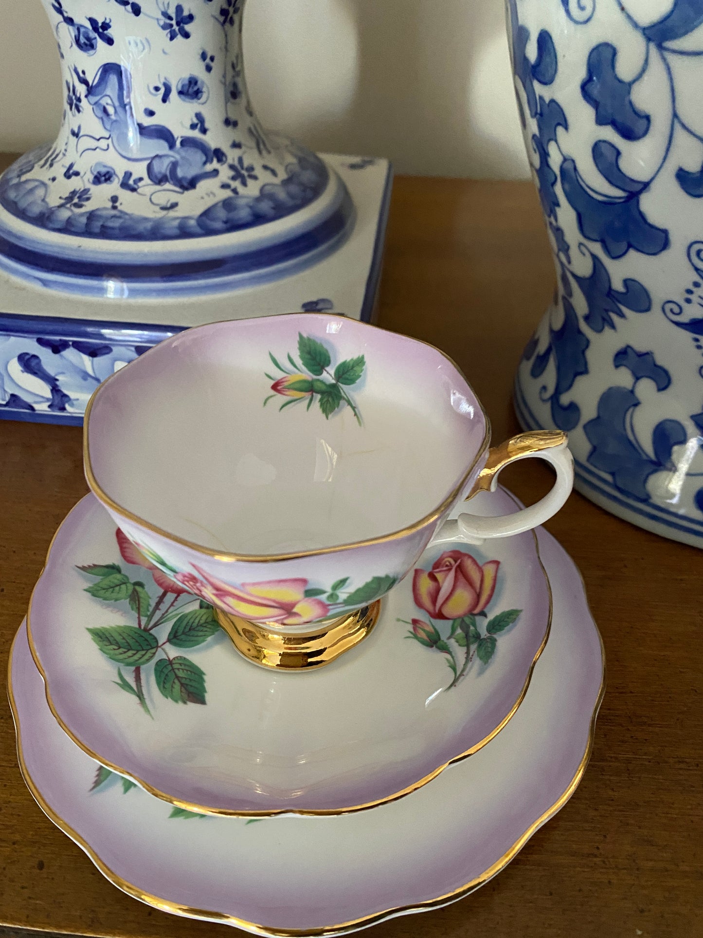 Royal Albert Bone China England Trio Mauve
