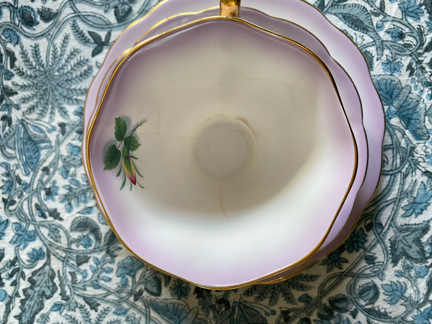 Royal Albert Bone China England Trio Mauve