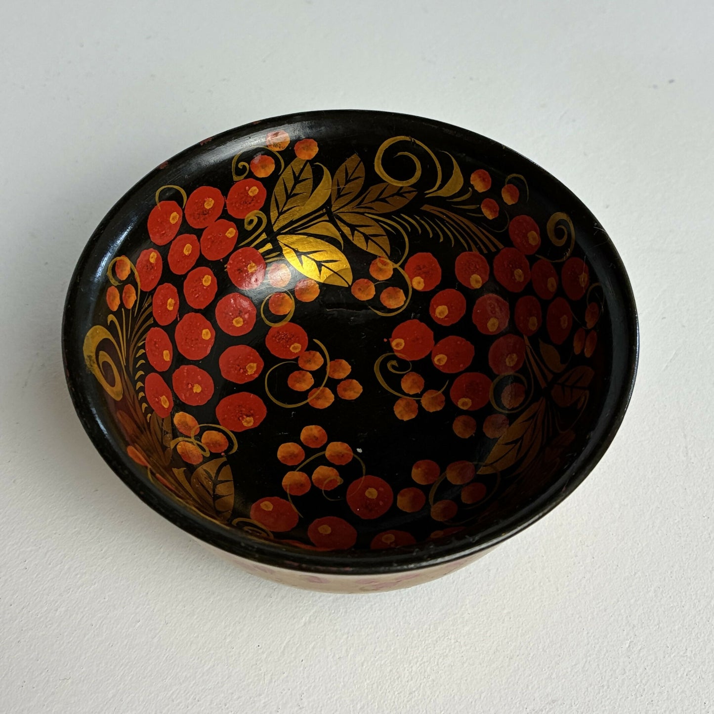 Pair of Khokhloma folk art dishes