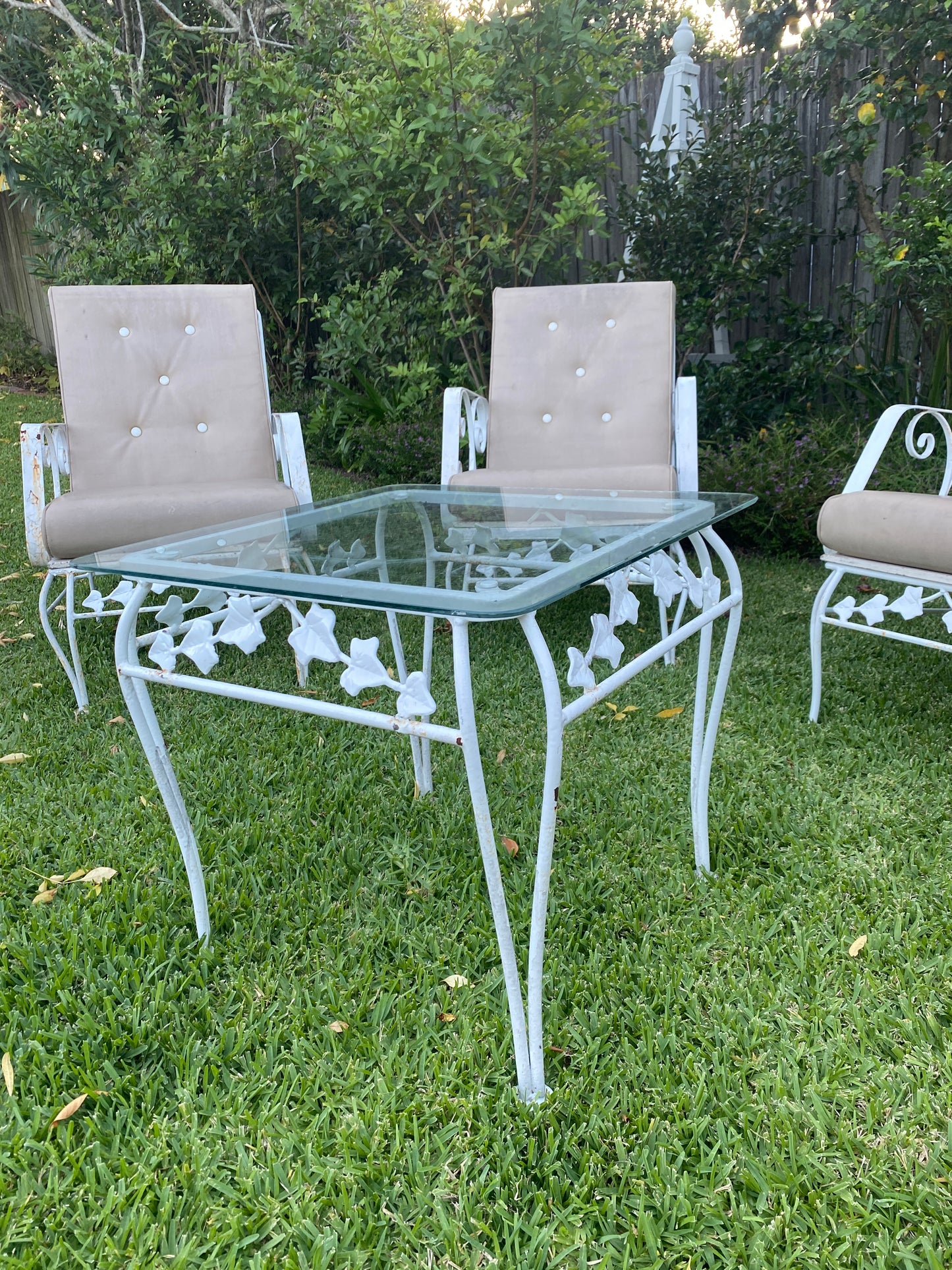 Retro heavy metal patio furniture set