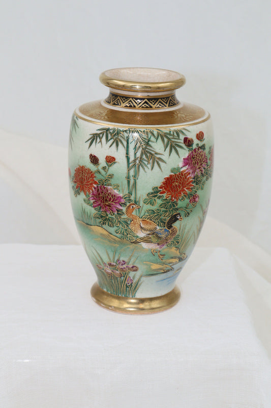 Small Japanese Satsuma hand painted vase