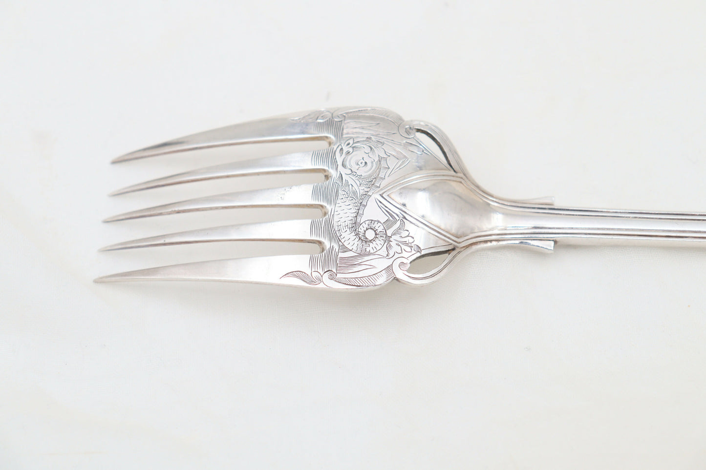 Elkington silver plated fish servers