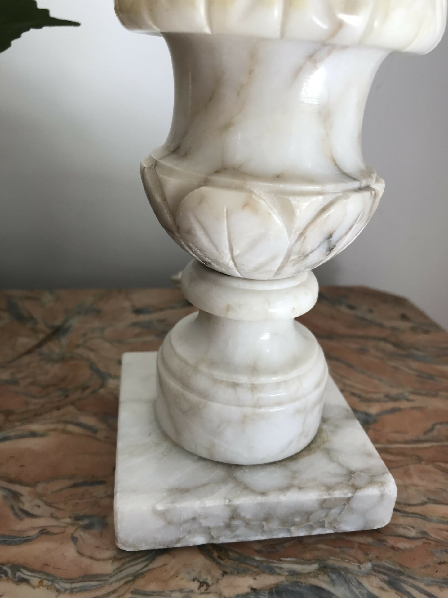Alabaster lampbase (shade available)