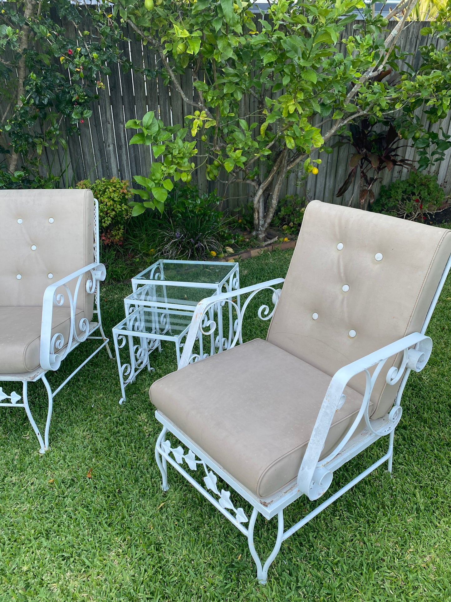 Retro heavy metal patio furniture set