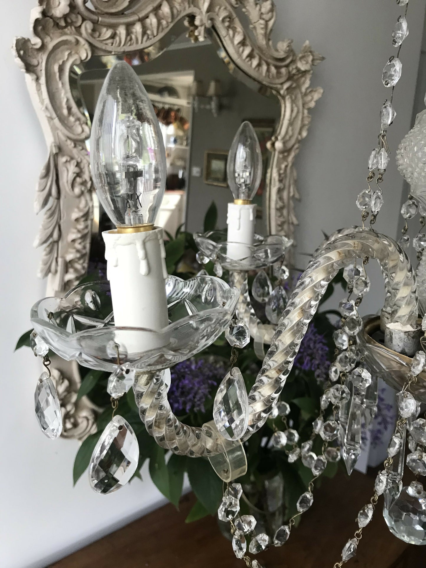 Venetian Style 5 arm Chandelier