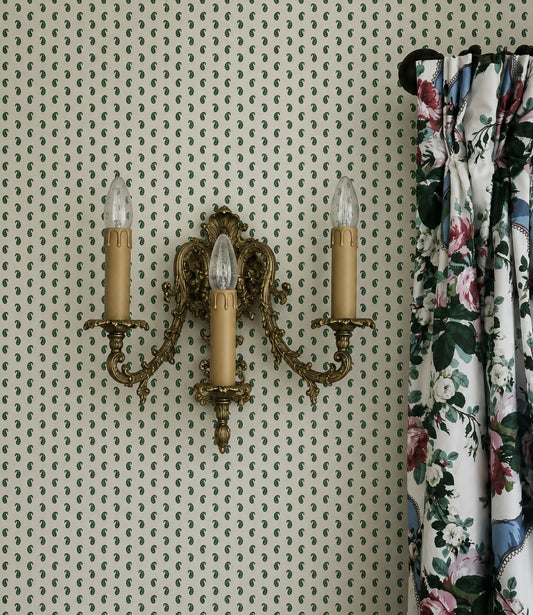 Ornate Brass 3 arm Wall Sconce