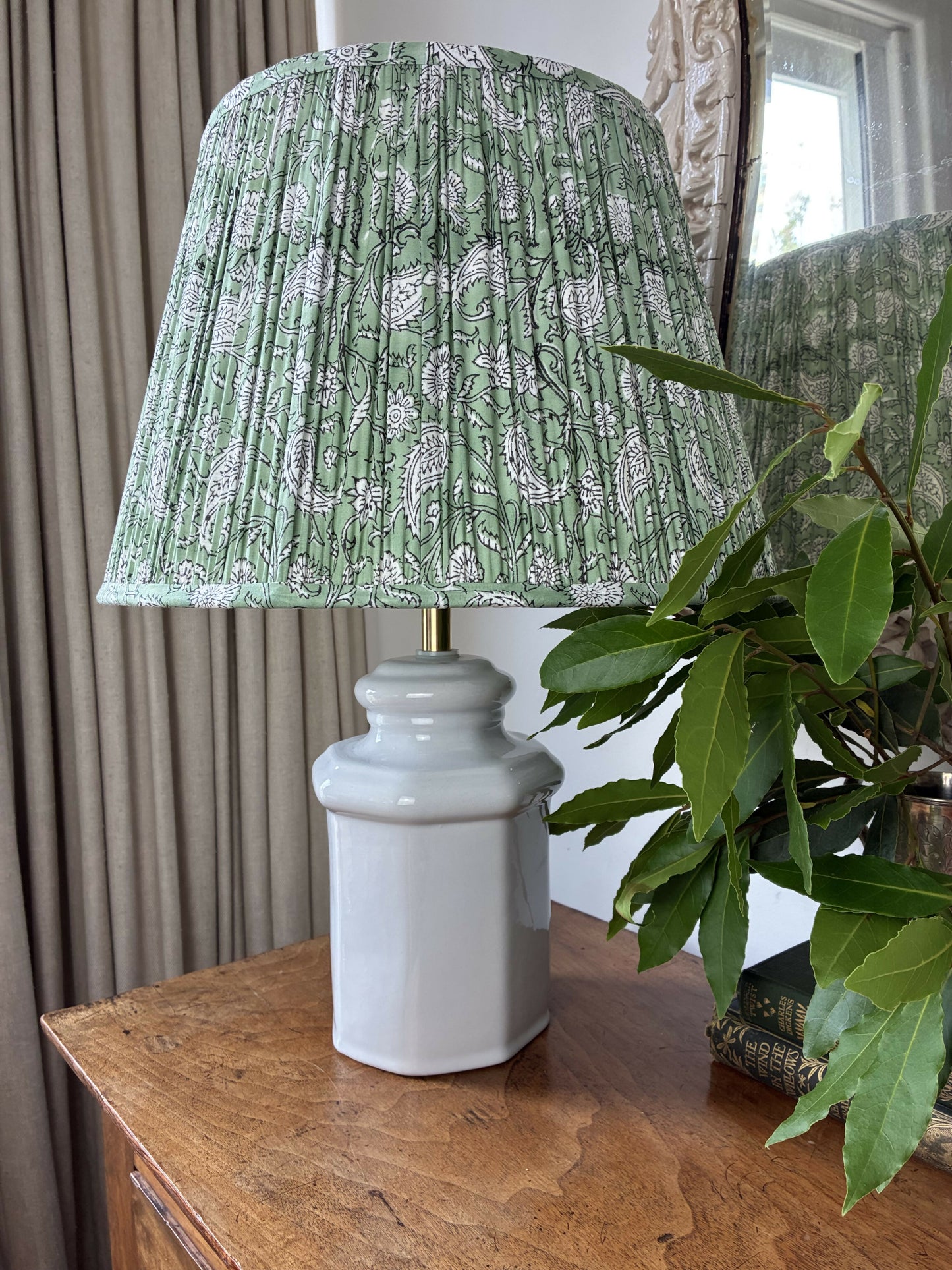 Pale Grey Ginger Jar Lampbase