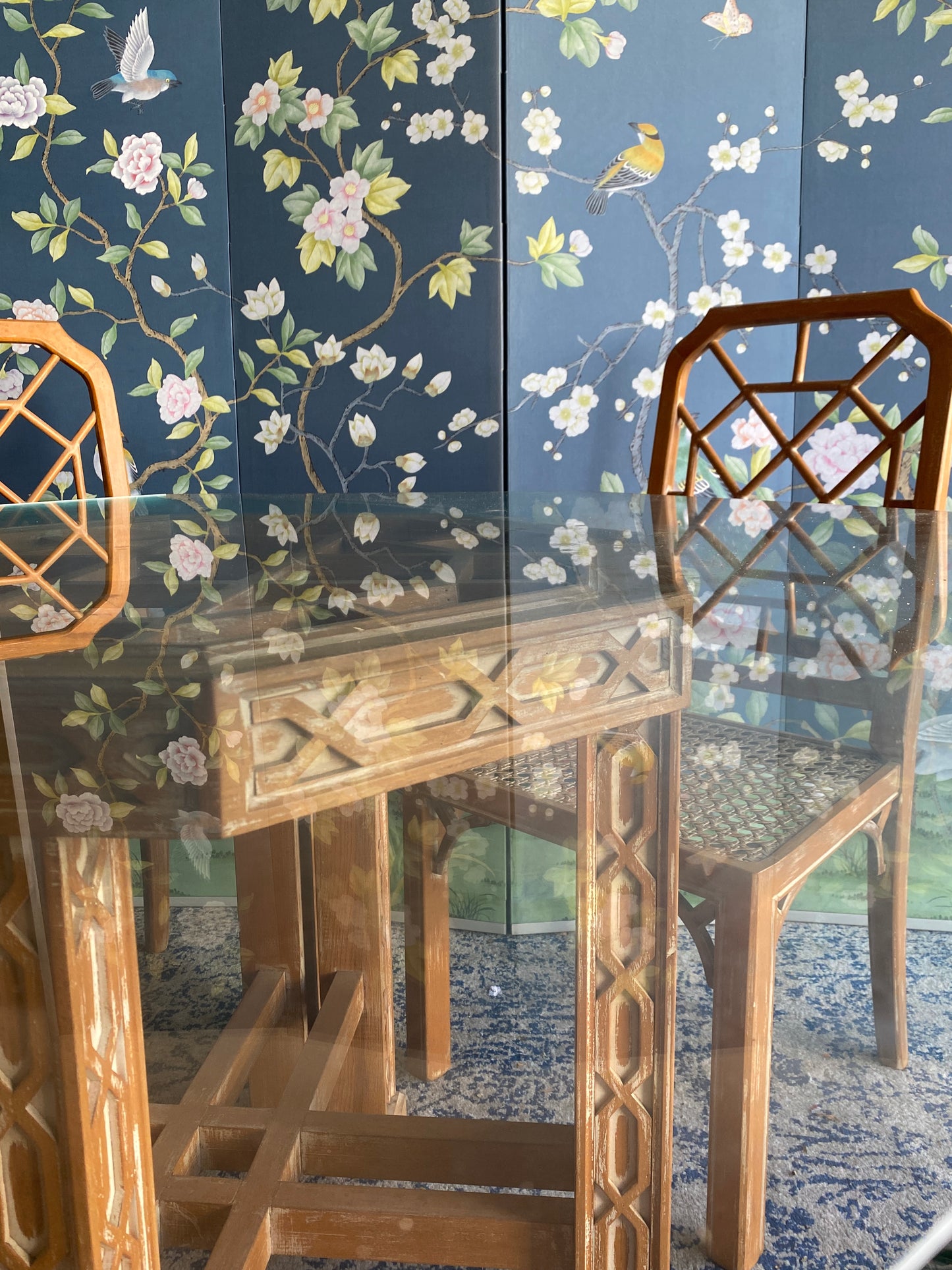 Chinoiserie dining setting