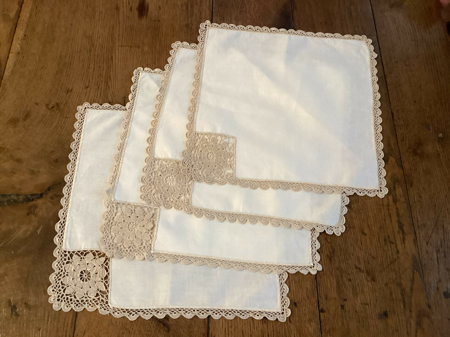 Vintage Ecru Table Napkins x 4