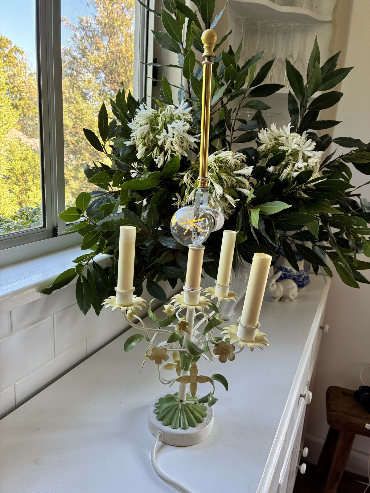 Buttercup Tole Lamp