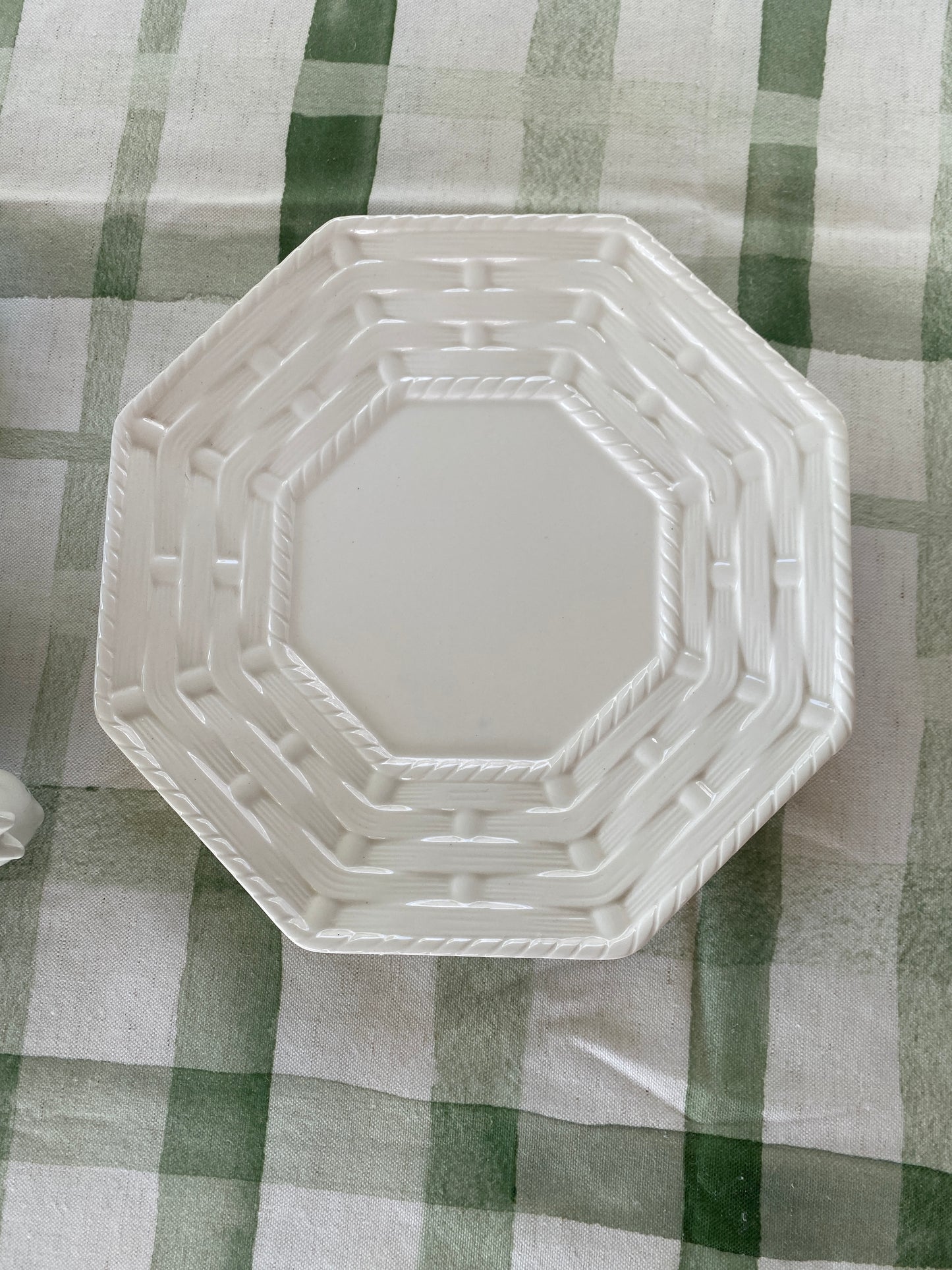 Basketweave Tureen with Plate