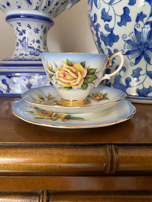 Royal Albert Bone China England Trio Blue