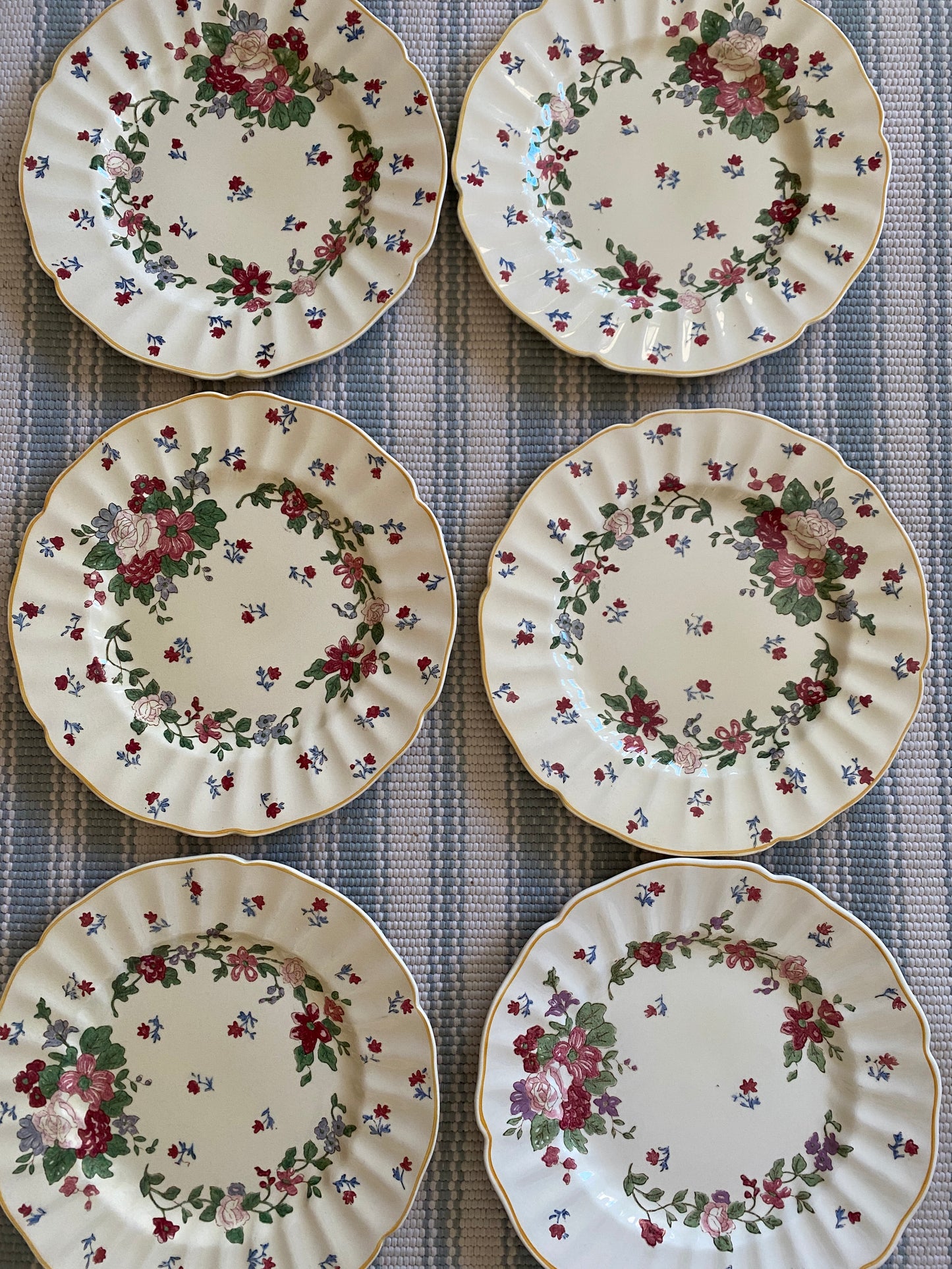 Vintage Royal Doulton "Wildflowers" Set of Dinner Plates