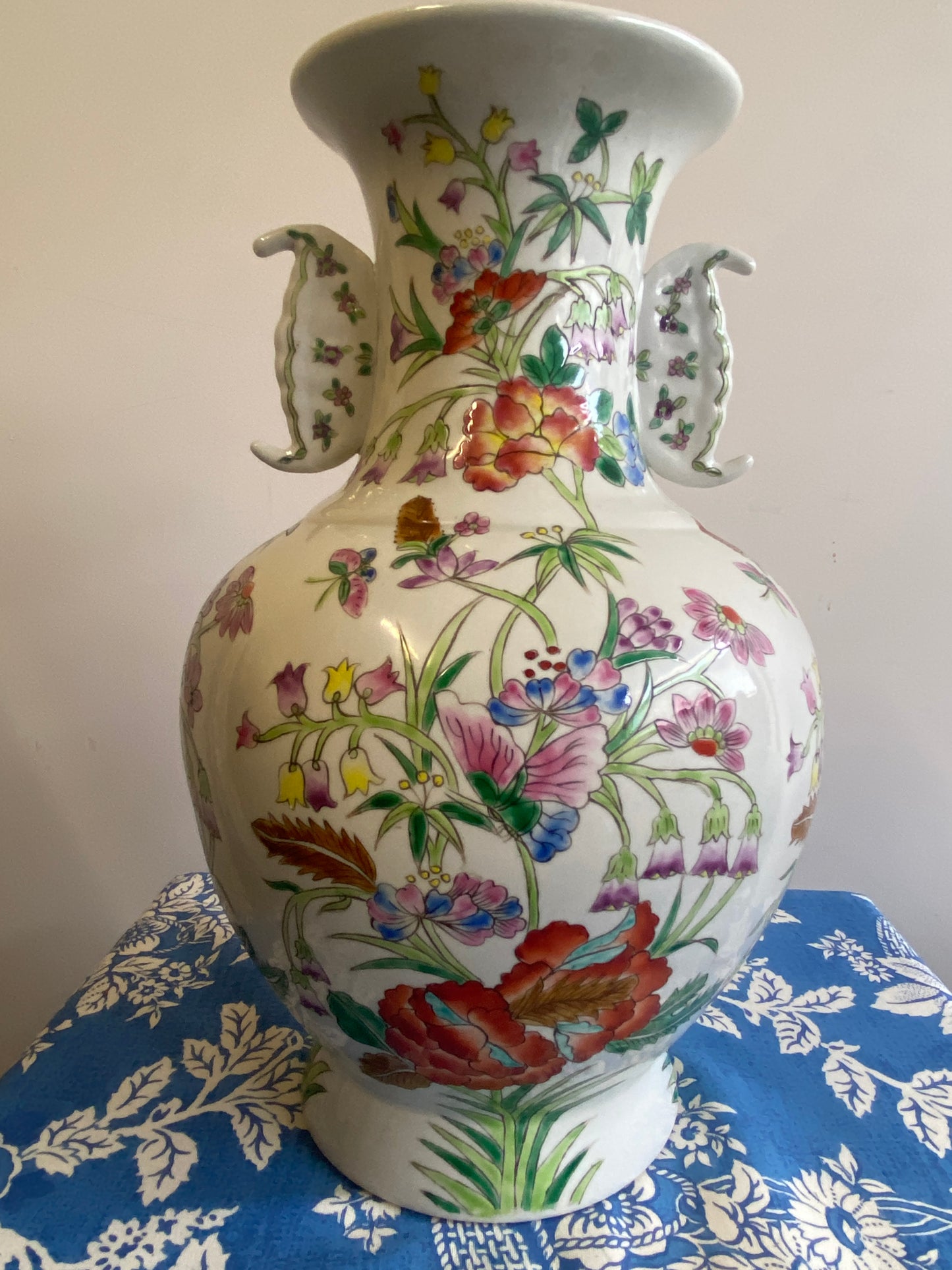 Vintage Chinoiserie Floral Vase