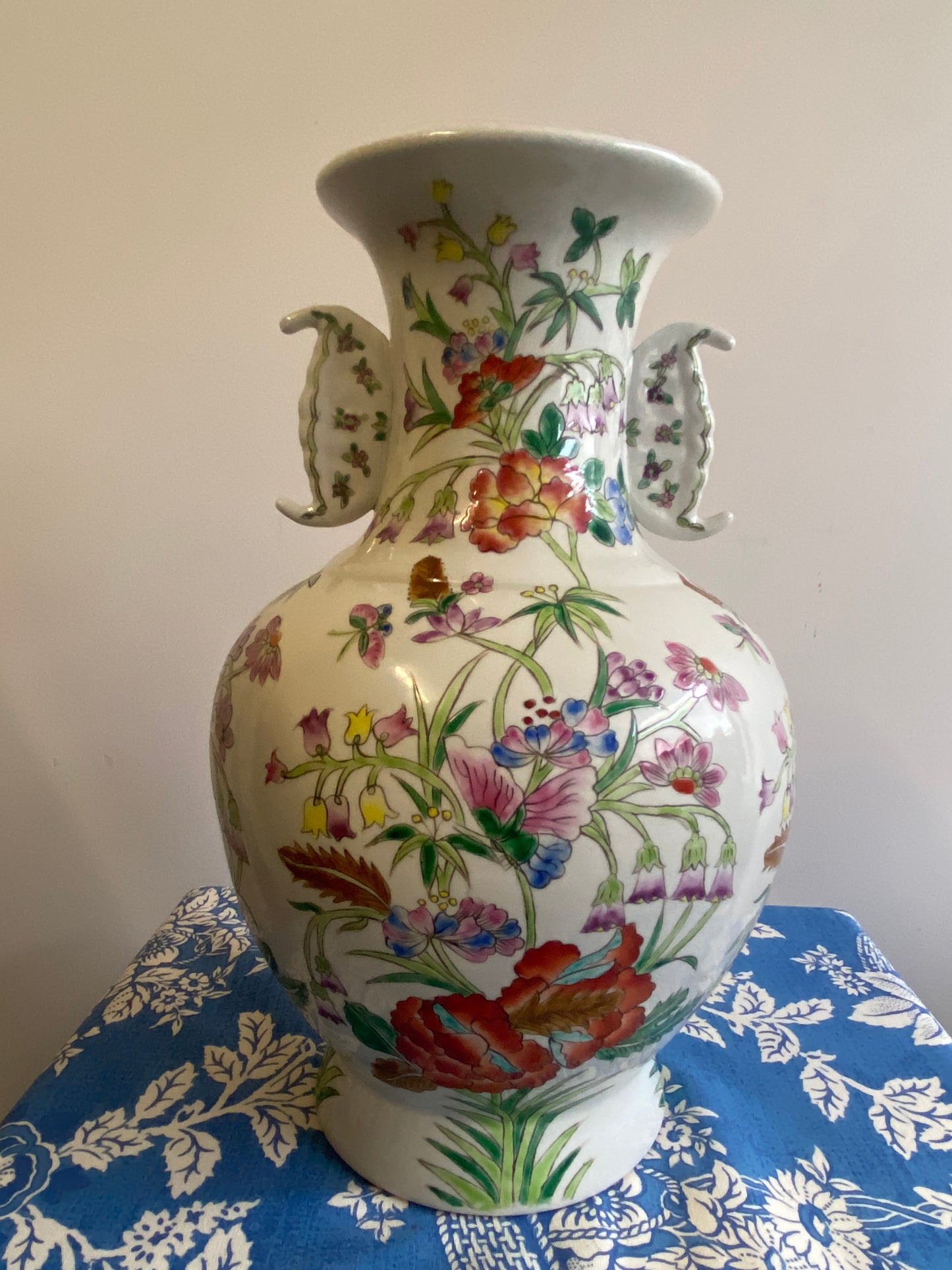 Vintage Chinoiserie Floral Vase