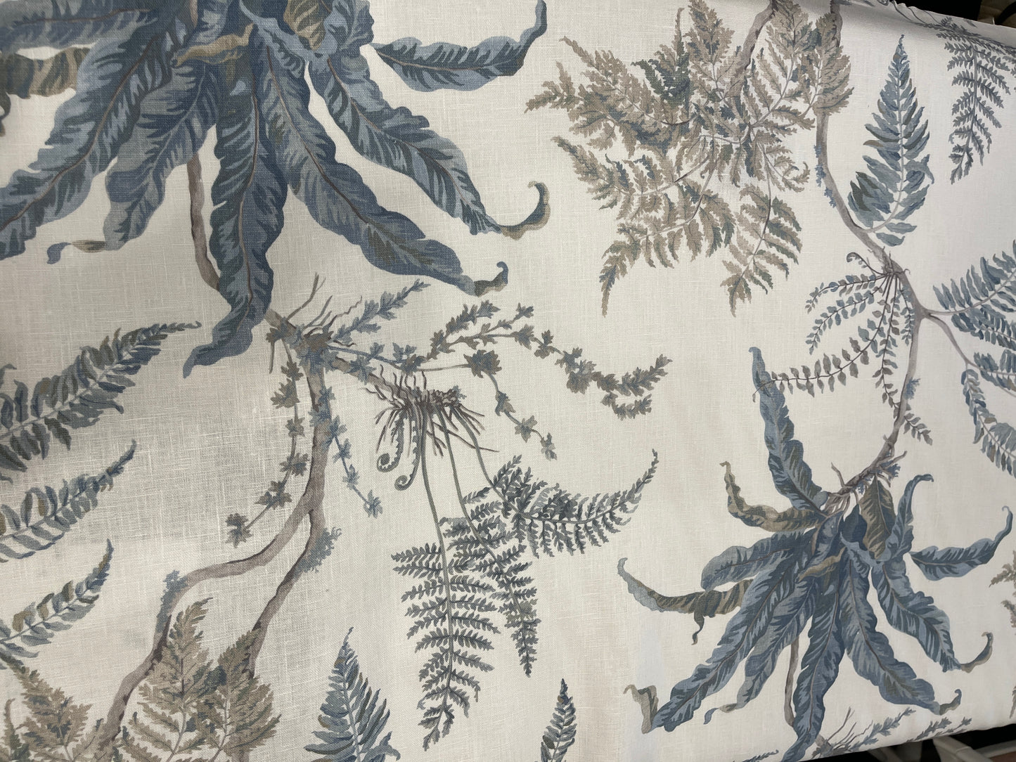 2.8m Colefax and Fowler's Woodfern in Old Blue Fabric Remnant