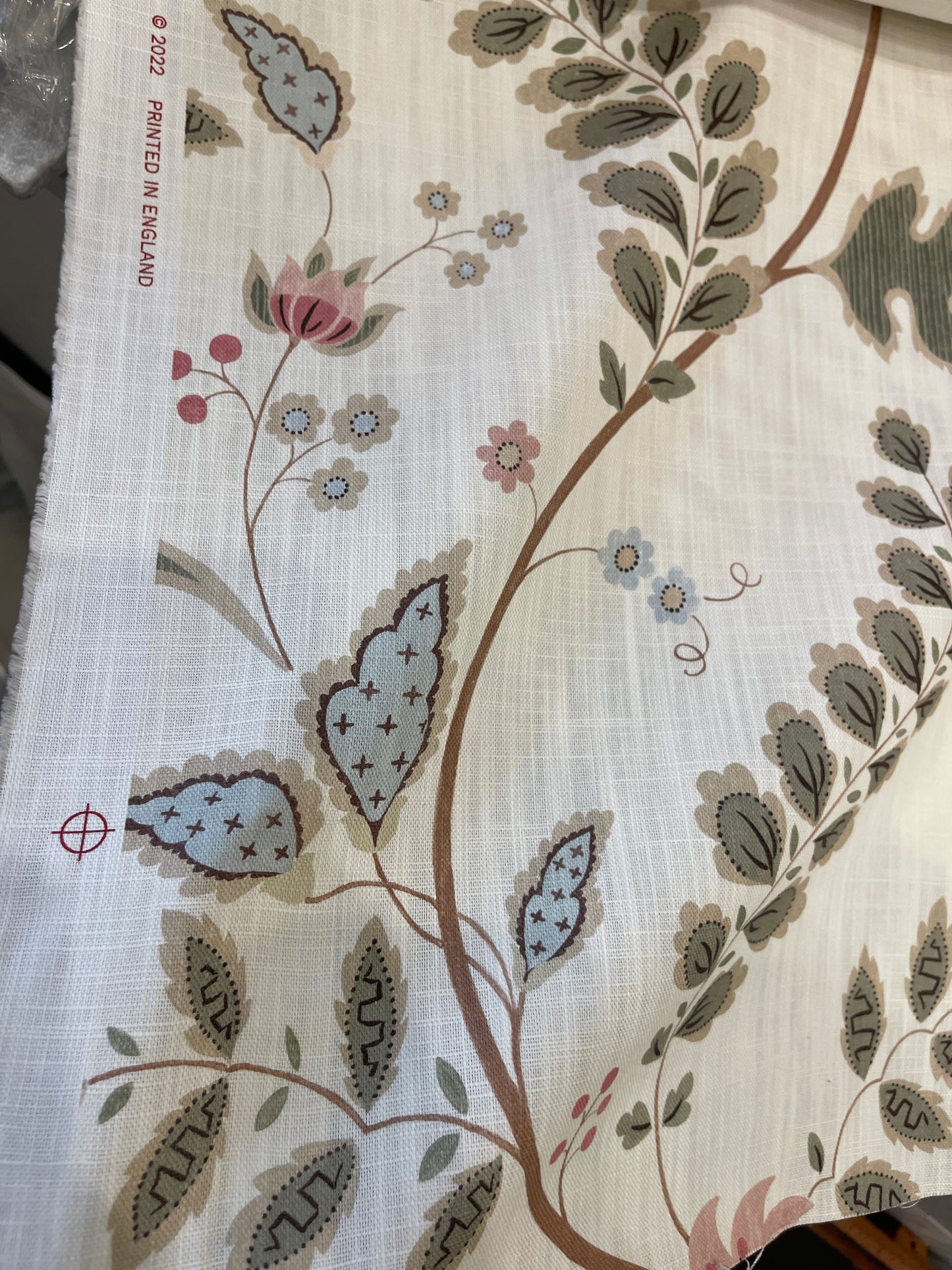 1m x Salversen Graham's Floral Fabric Remnant