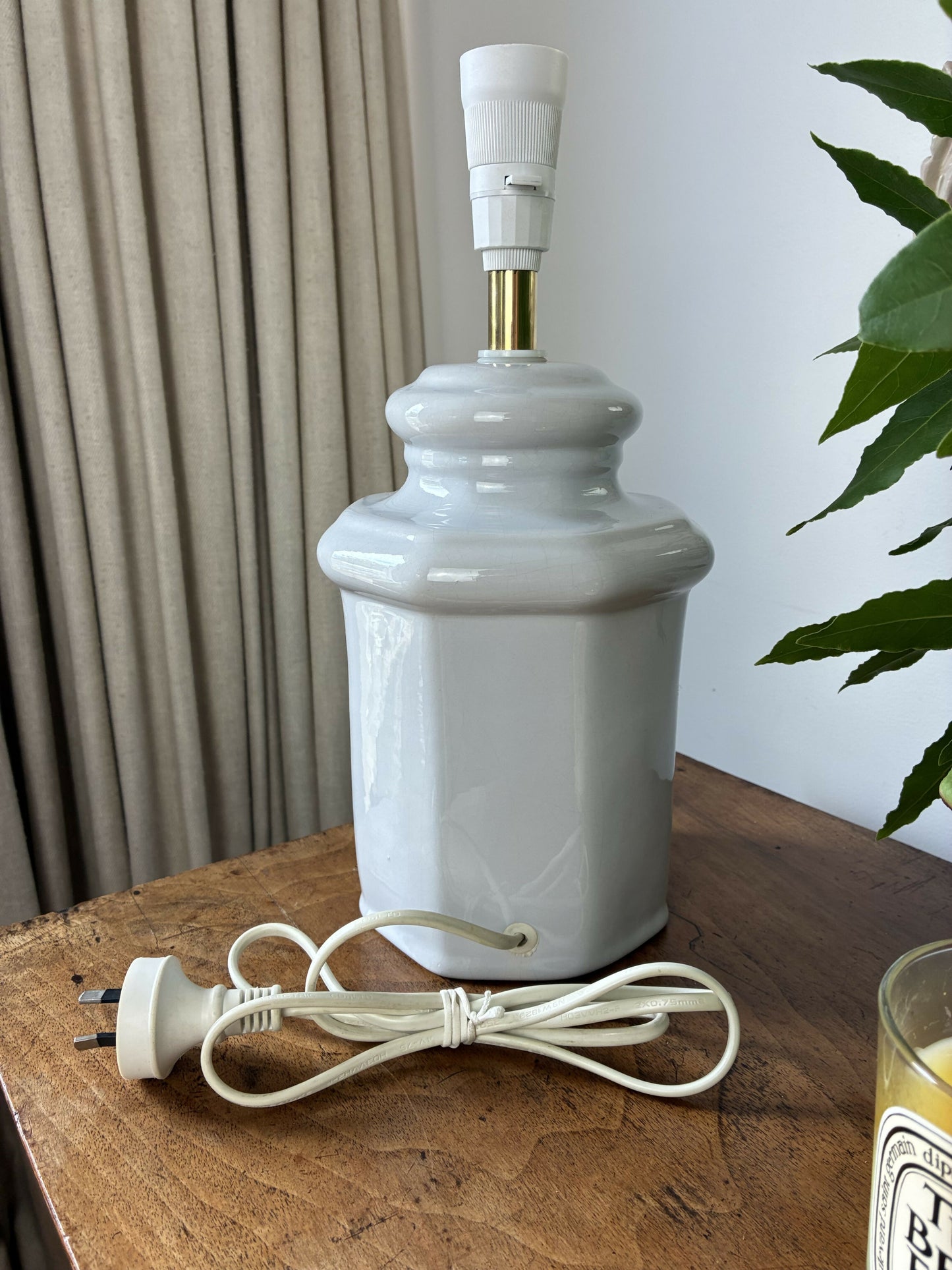 Pale Grey Ginger Jar Lampbase