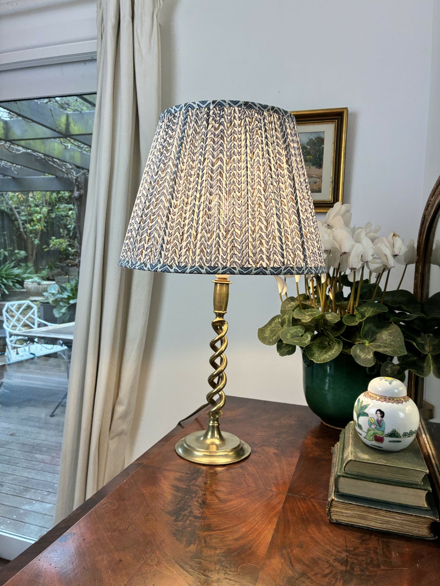 Brass Barley Twist Lampbase