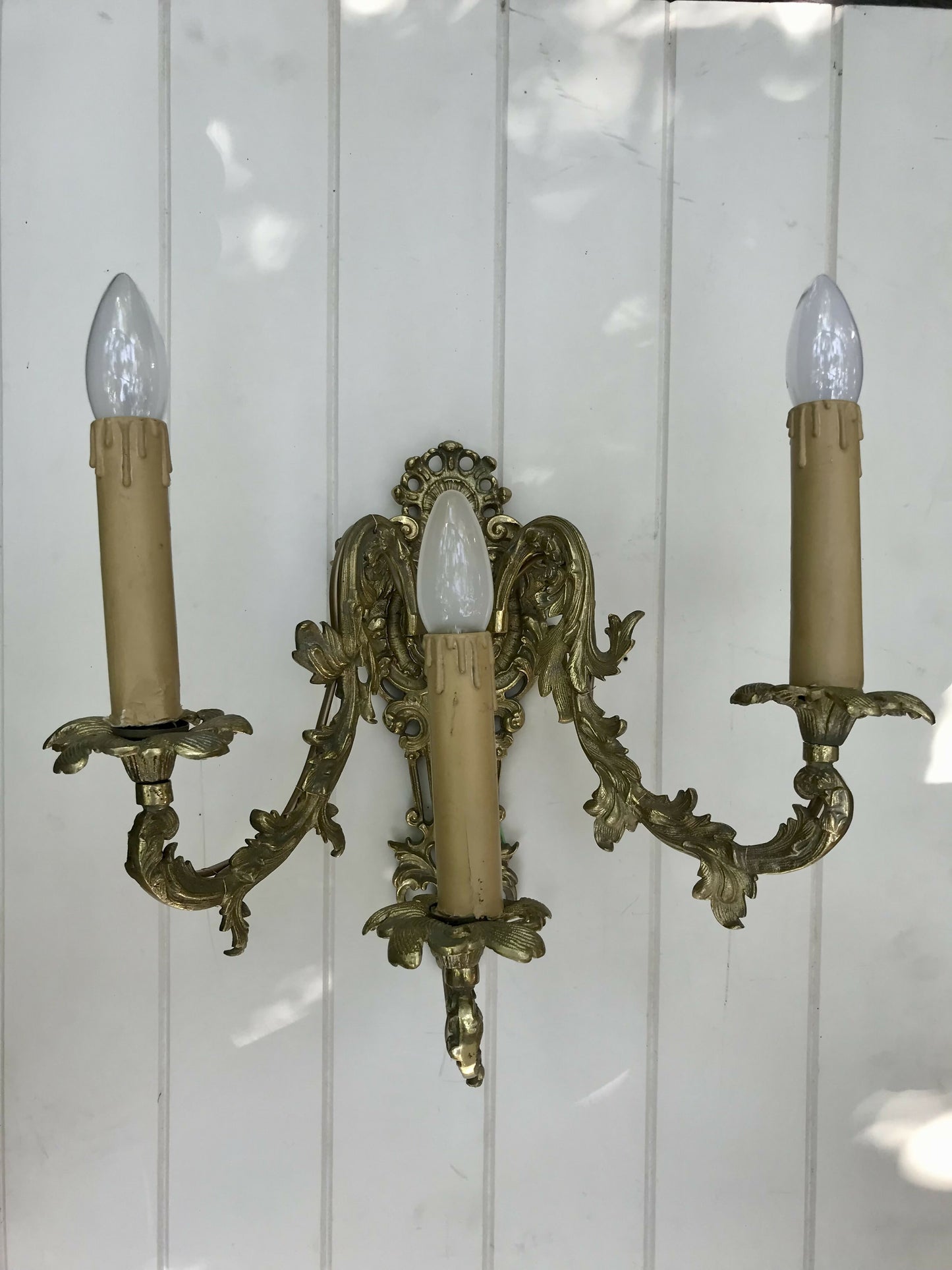 Ornate Brass 3 arm Wall Sconce