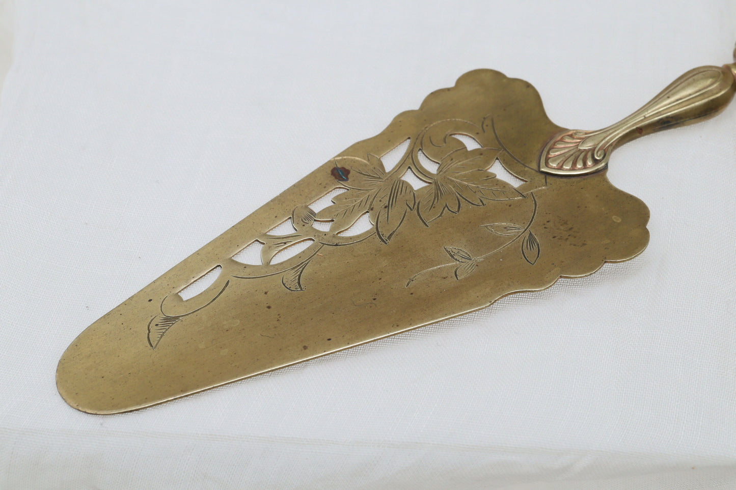 French silver handled dessert slice