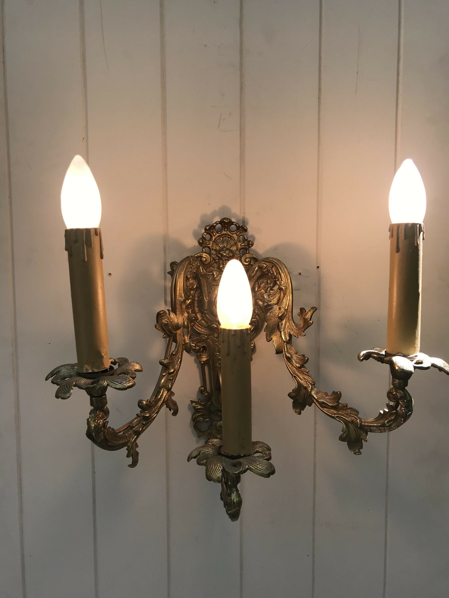 Ornate Brass 3 arm Wall Sconce