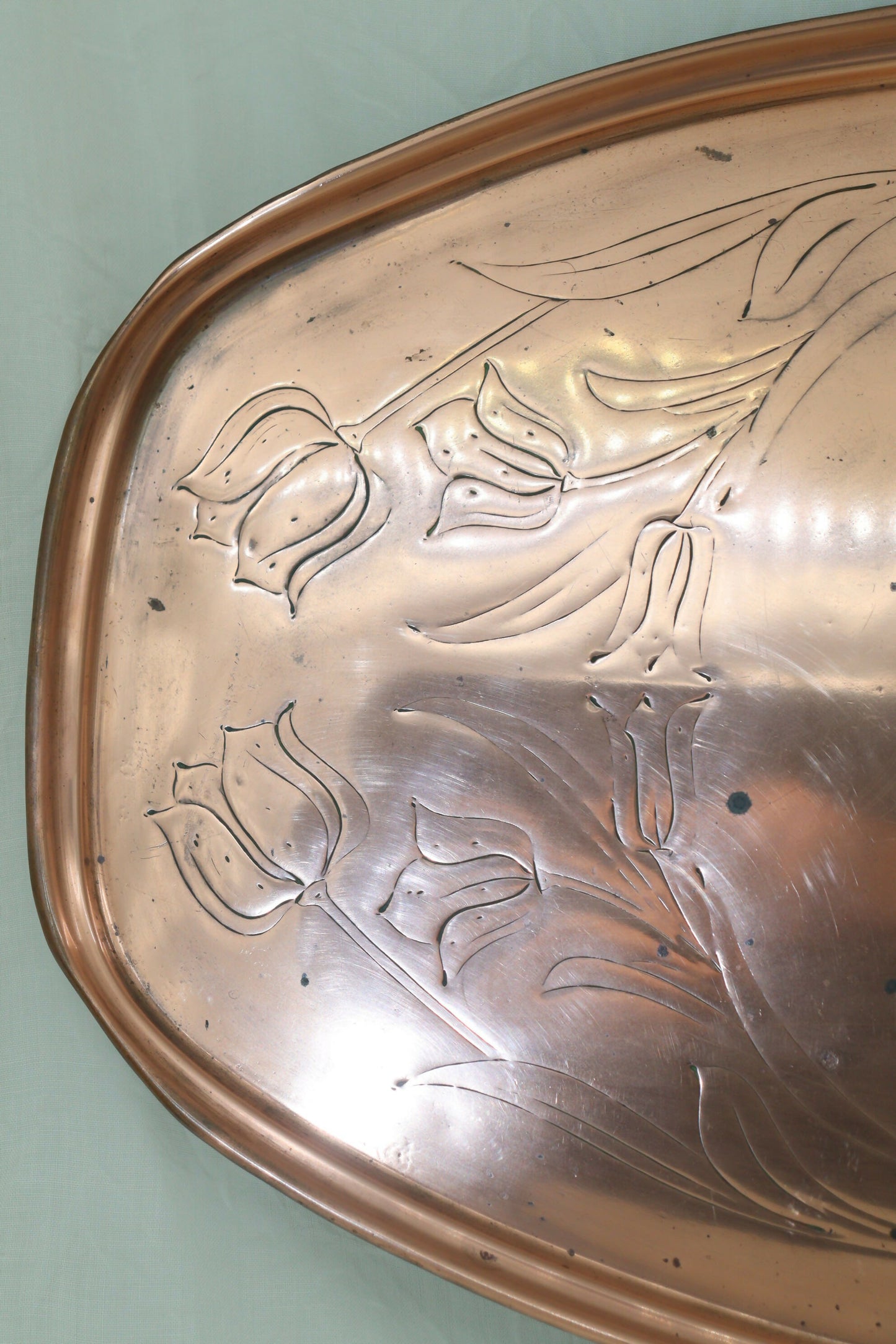 Large W A S Benson copper tray decorated with tulip pattern