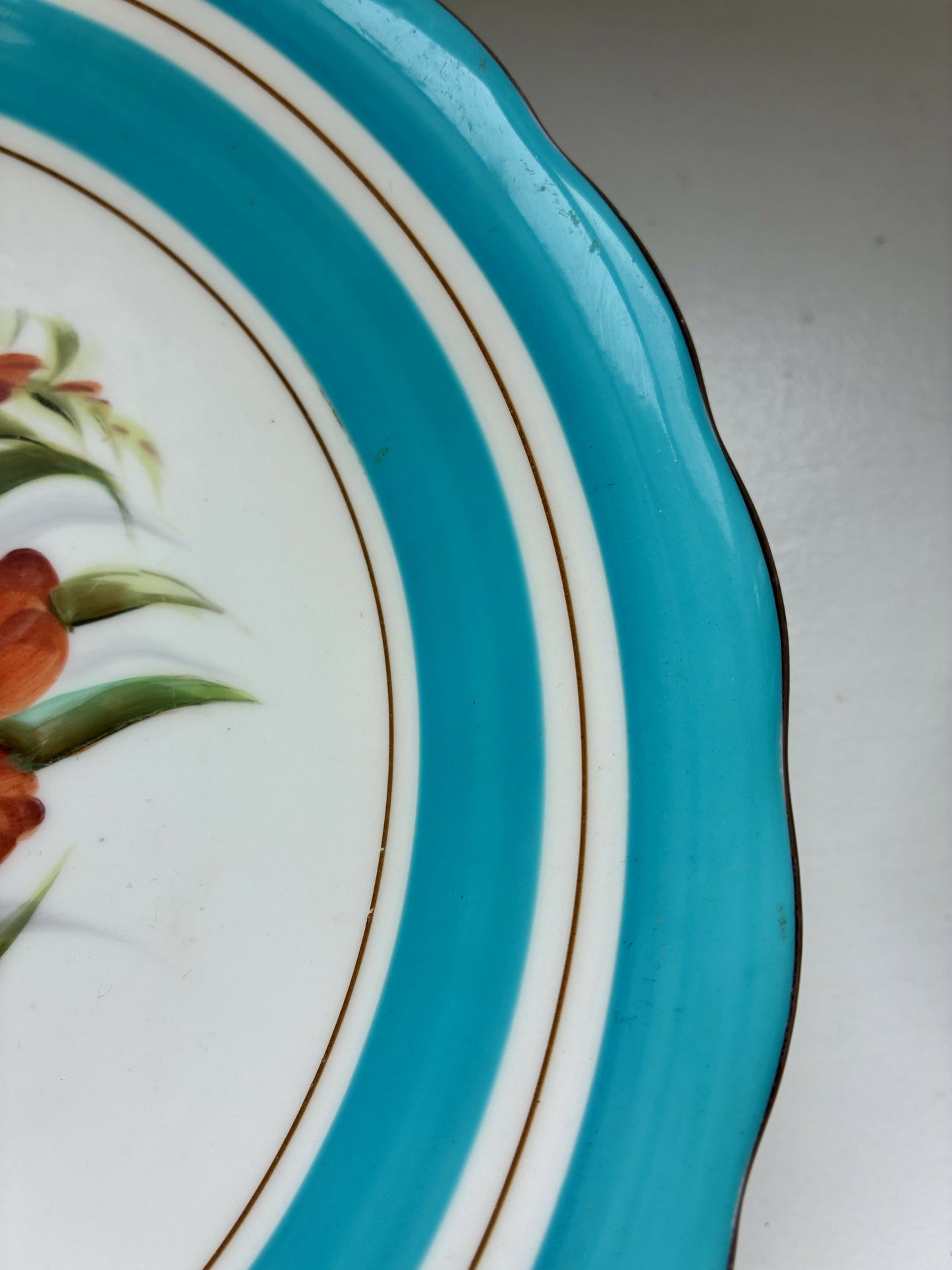 Lilies handpainted comport tazzer