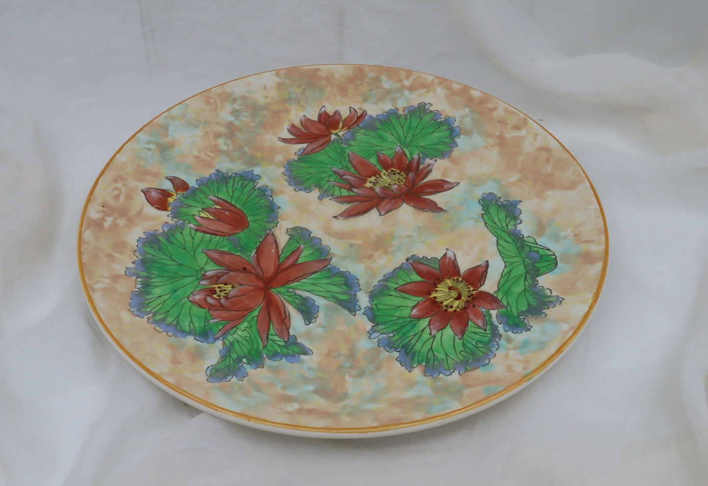 Royal Doulton charger "Waterlily" D6343