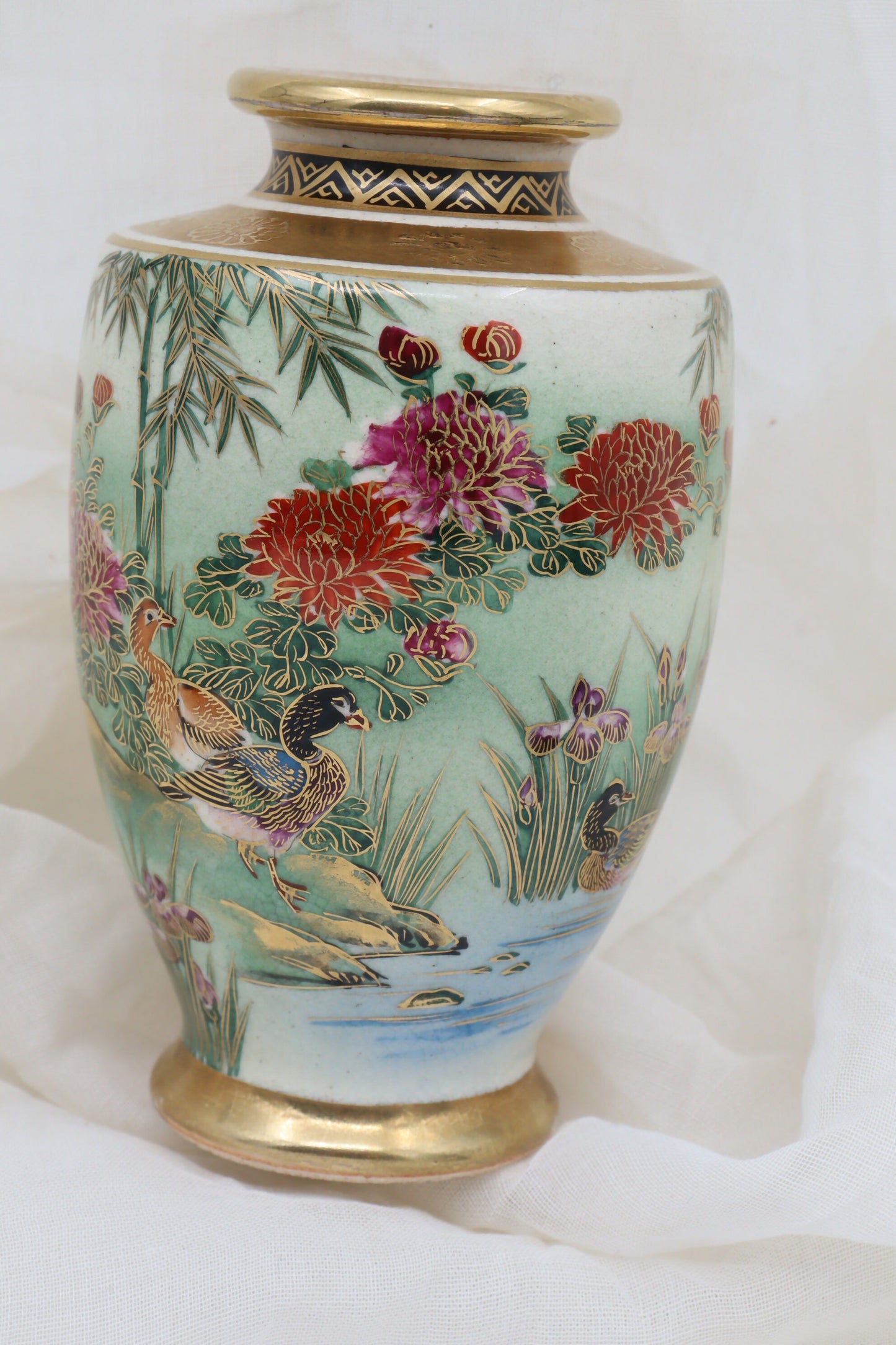 Small Japanese Satsuma hand painted vase
