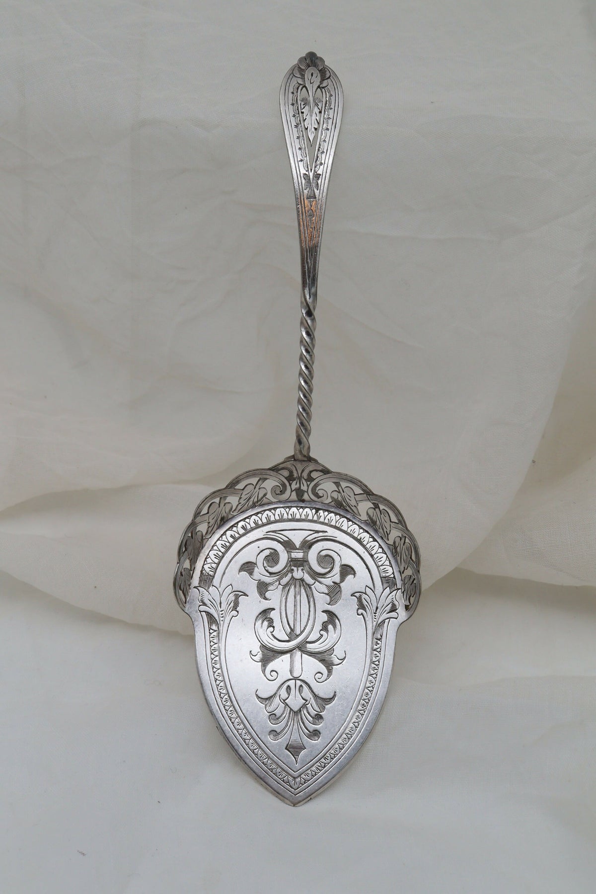 Victorian engraved silver plated cake or dessert slice