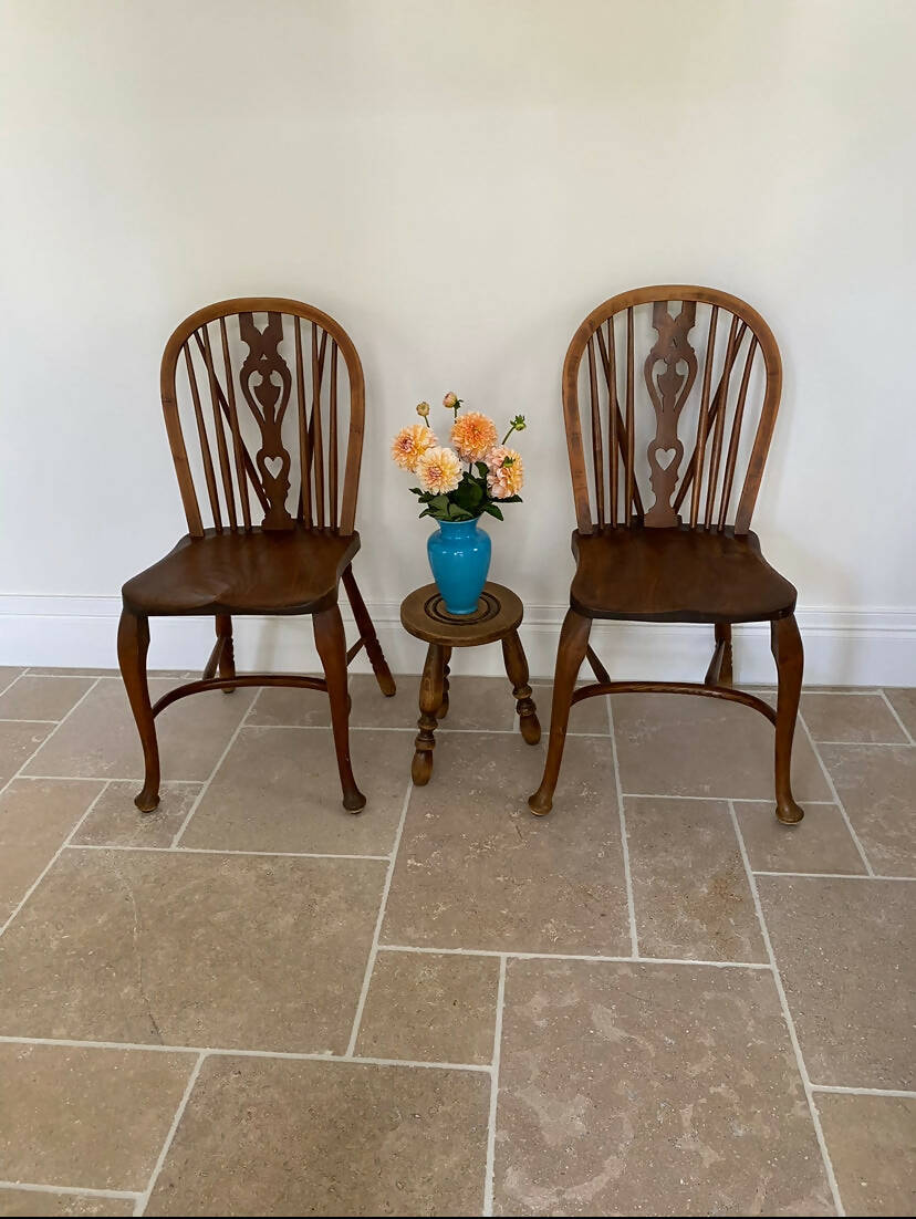 Set of 4 Antique English Elm & Beechwood Windsor Chairs