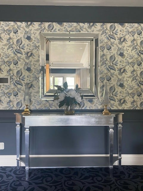 SILVER LEAF CONSOLE
