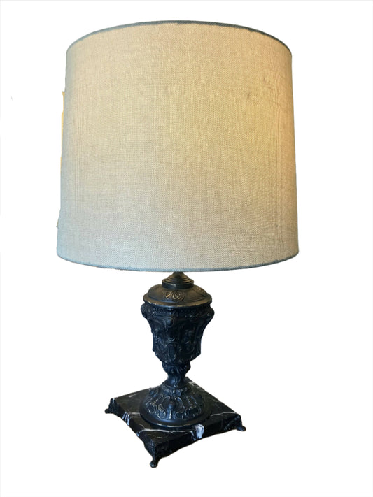 Classical Urn Lamp